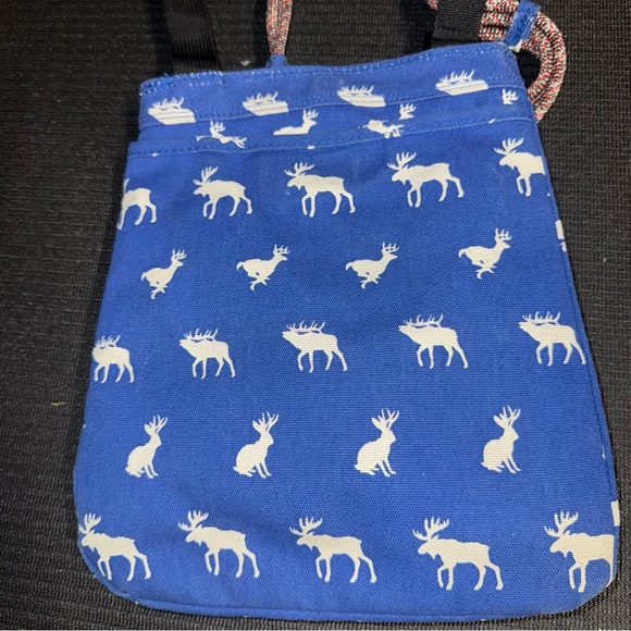KAVU Blue Moose Print Crossbody Bag - Picture 4 of 8